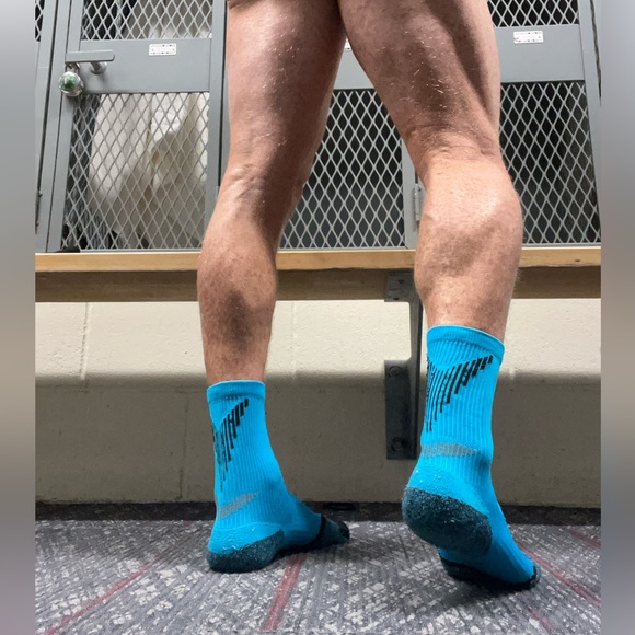 Men’s Nike running socks - Picture 2 of 3